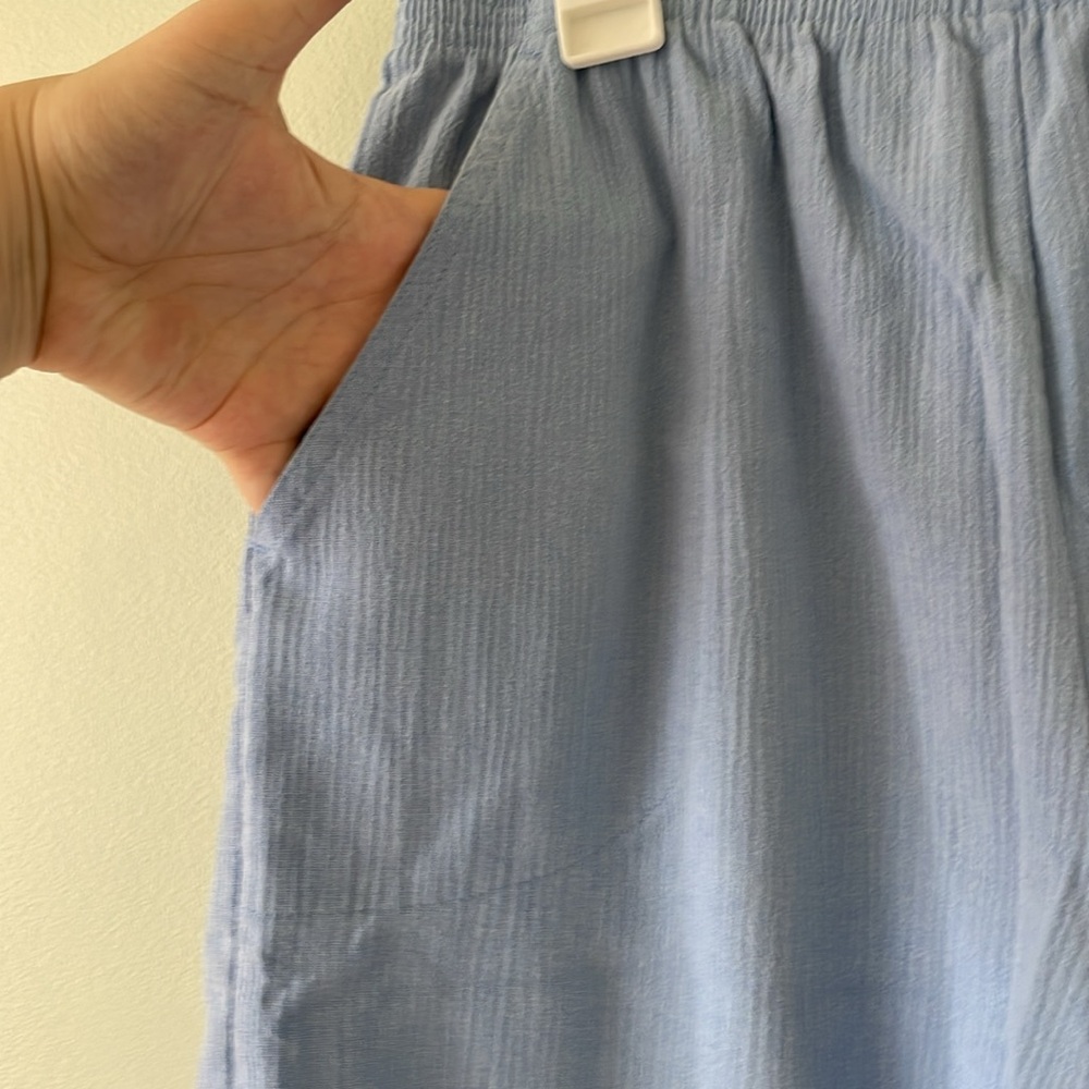 vintage baby blue flowy knee length pants - Picture 2 of 3